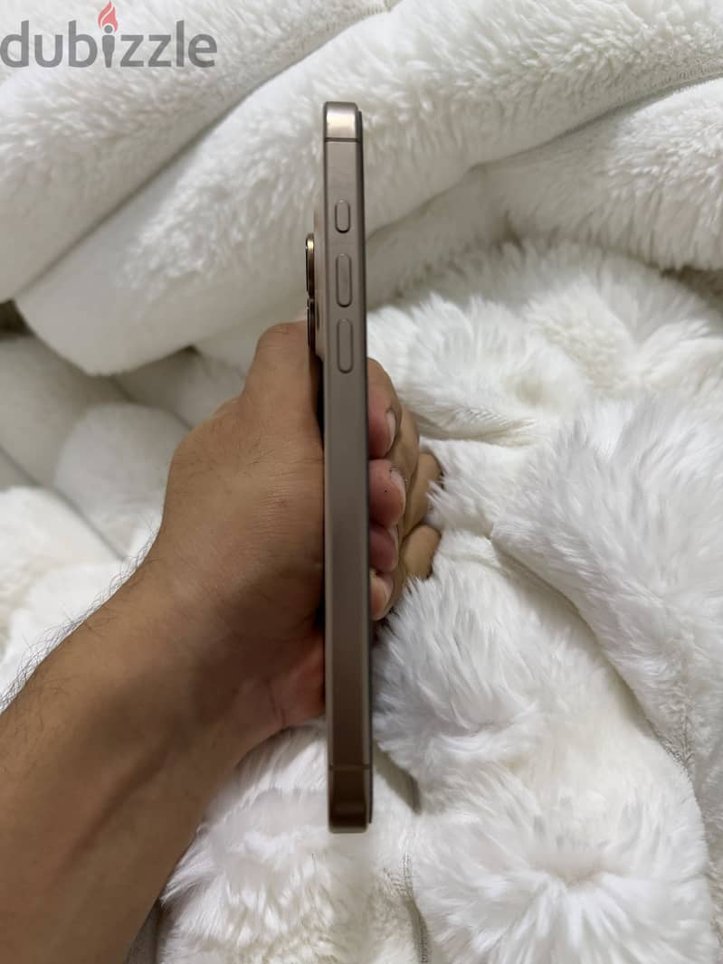 Apple - iPhone 16 Pro Max 1