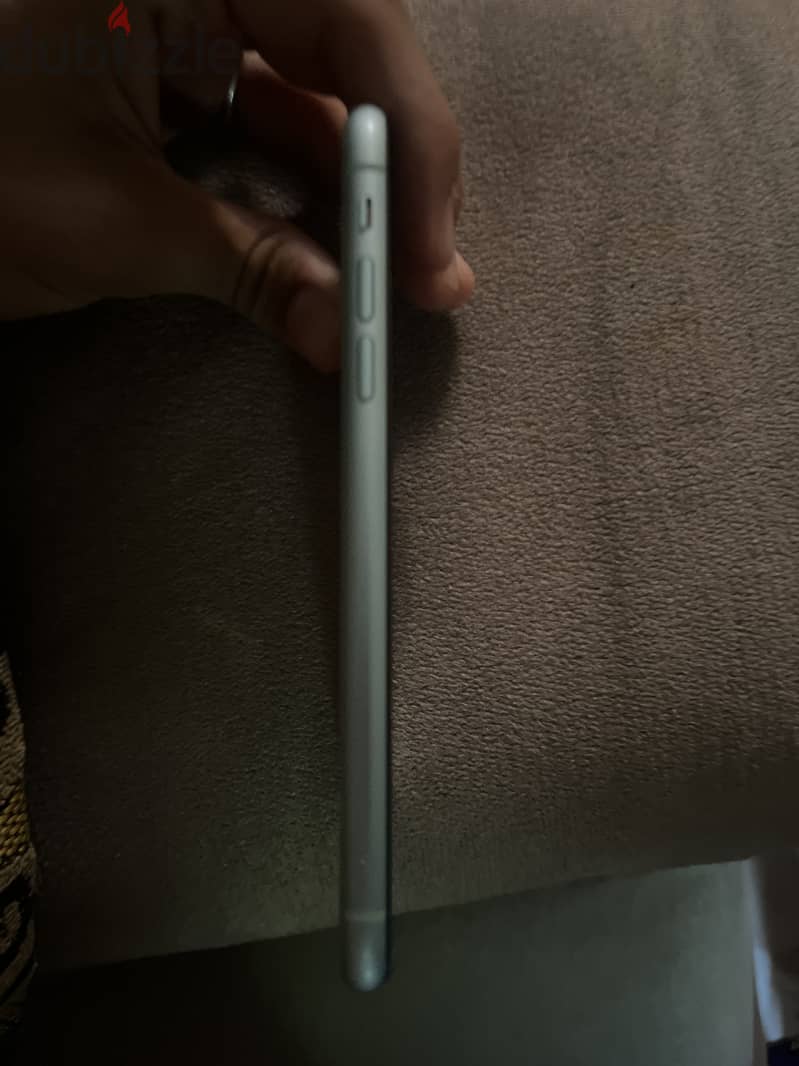 Apple - iPhone 11 2