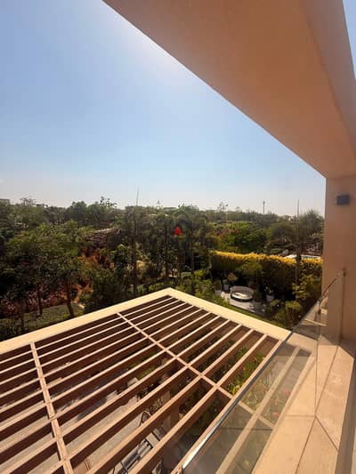 ِPenthouse 4 bedrooms for sale in Owest