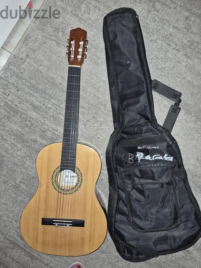 Locto classical guitar