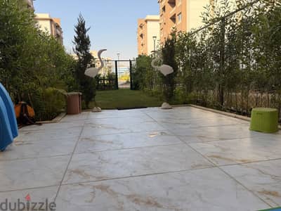 شقة ١٦٠ مع ٧٠ متر حديقة خاصة بكمبوند وصال
