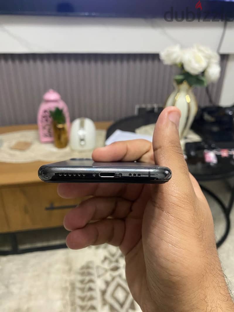 Apple - iPhone 11 Pro 1
