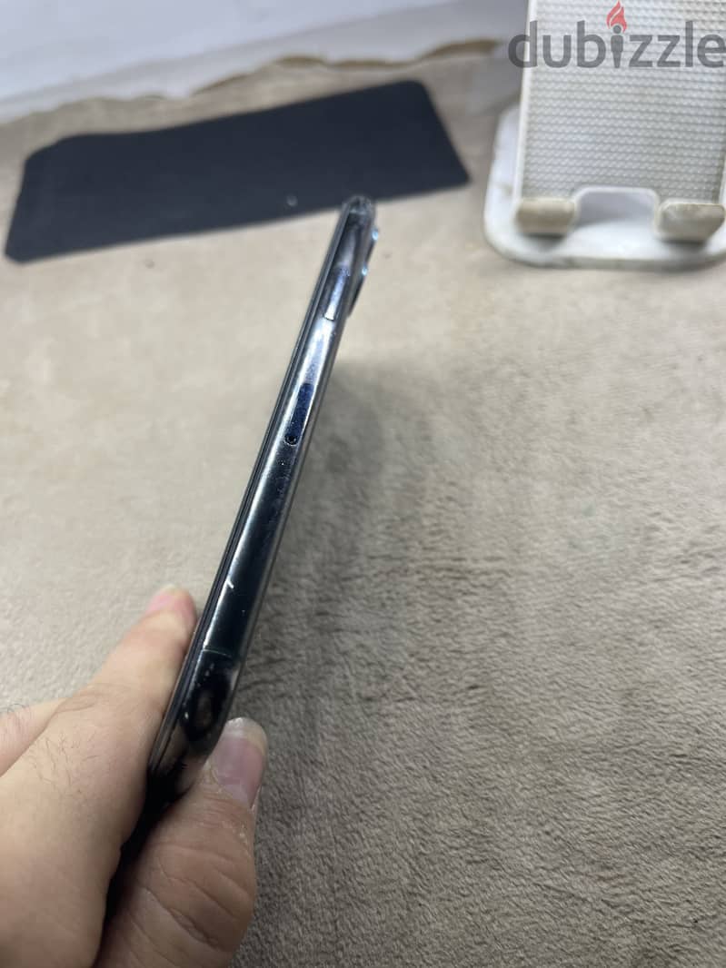 Apple - iPhone 11 Pro 6