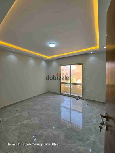 Apartment for rent in Al-Khamail Compound, Sheikh Zayed