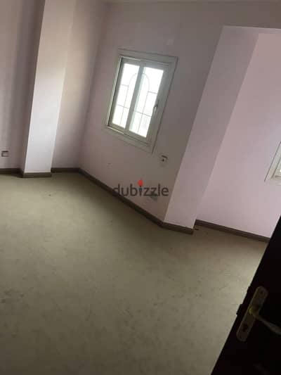 Villa with garden for rent in Al-Yasmeen Compound, Sheikh Zayed