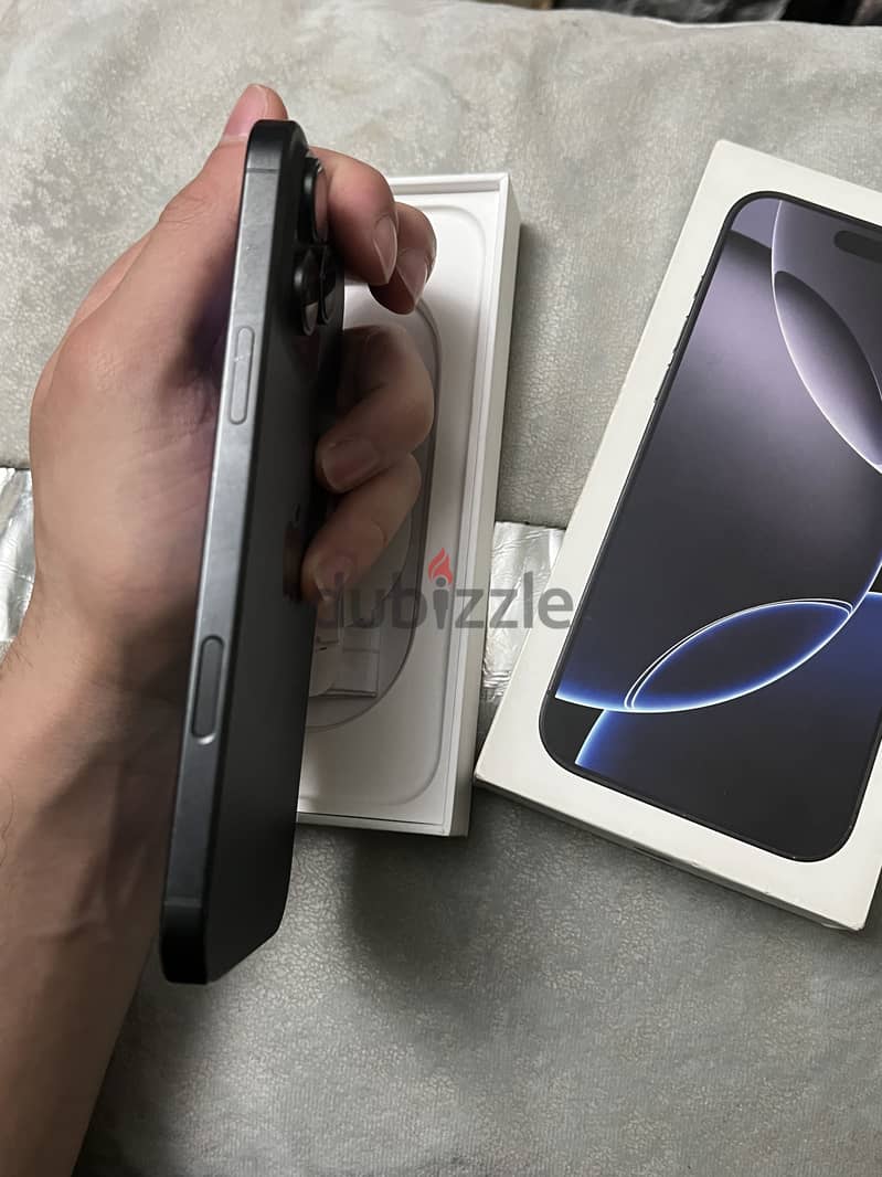 Apple - iPhone 16 Pro Max 2
