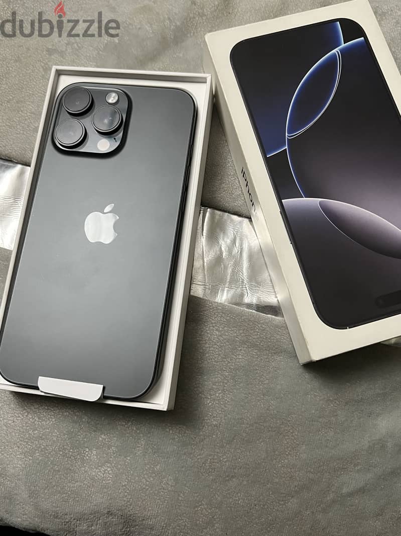 Apple - iPhone 16 Pro Max 5