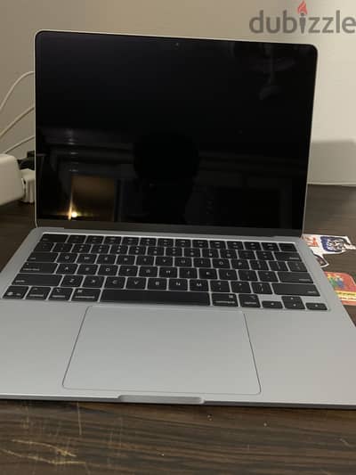MacBook air M4 16 ram /256gb