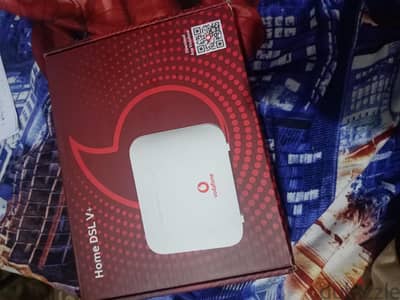راوتر استعمال شهر حالة جديدة بكل محتواياته