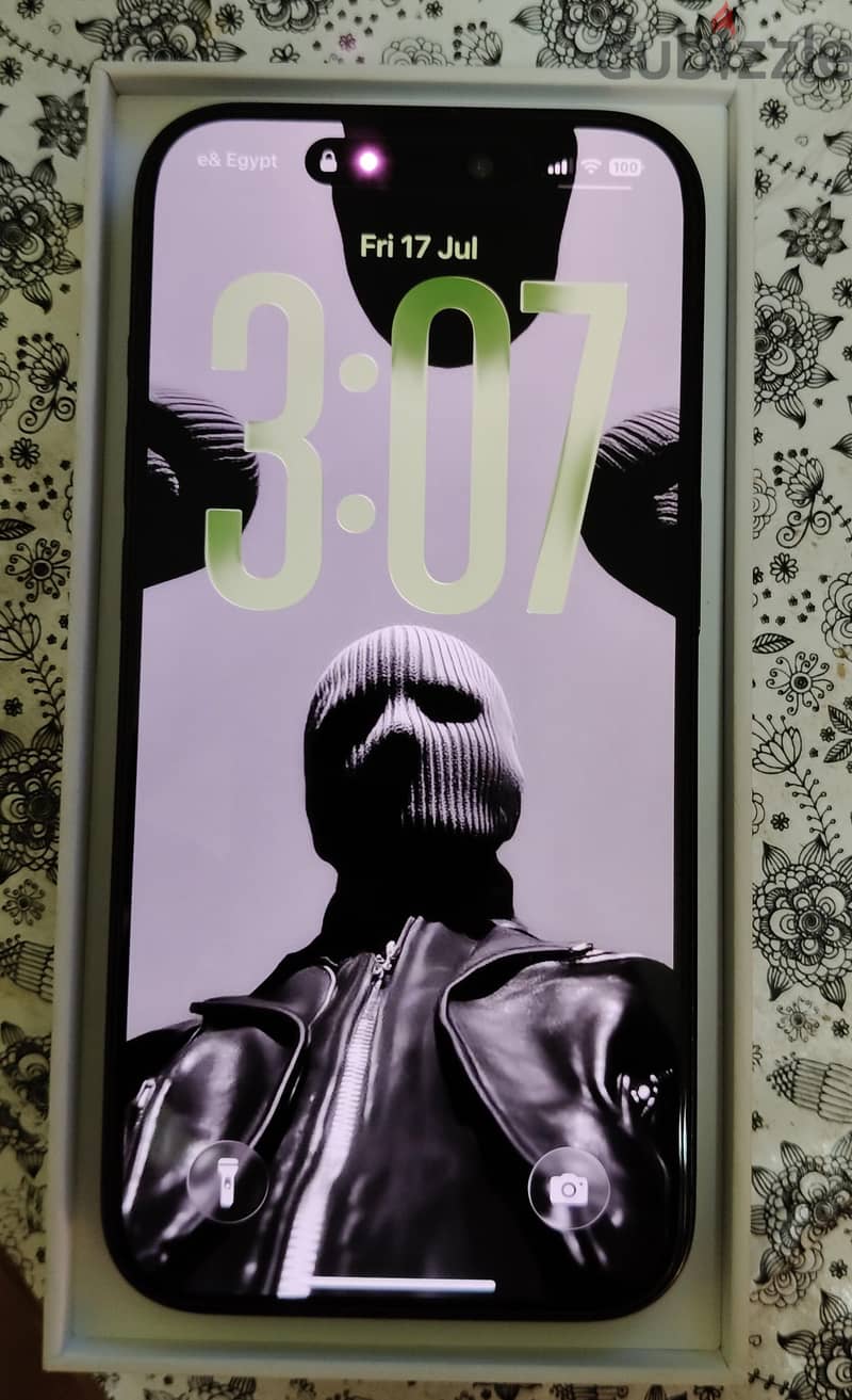 Apple - iPhone 15 Pro 2