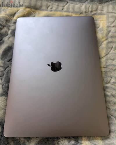 macbook pro 2018 core i9
