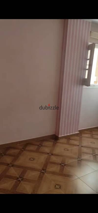 شقه للايجار  ف المعراج العلوي قريبه جدا من كارفور 22الف  4 غرف 2حمام   200 متر ريسبشن 3 قطع كبير  دور تاني اسانسير عداد كهرباء غاز ومياه موقع متميز للغايه بجوار كافه الخدمات وقريبه من كل المحاور الفيديو واتس 01503622666