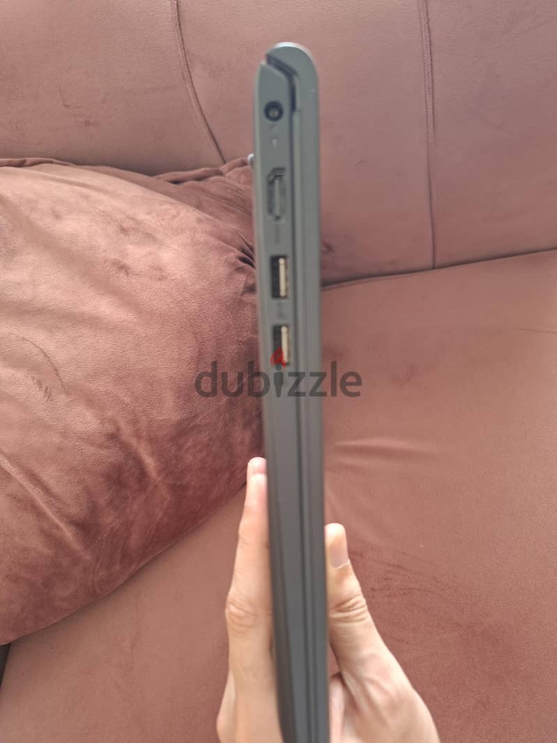 Dell Vostro 3520 2