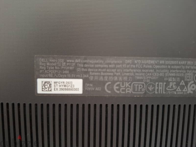 Dell Vostro 3520 8