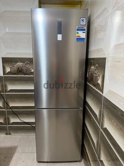 Media Refrigerator