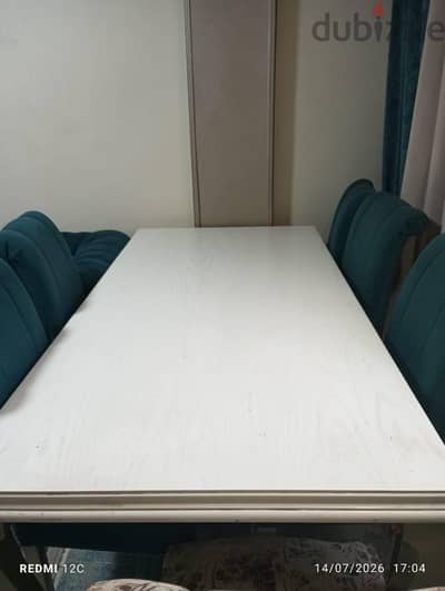 ترابيزة سفره و٨ كراسي