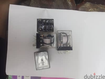ريليه DPDT - ١٠A - 24 V DC - ماركه SCL اصلي عدد ٤