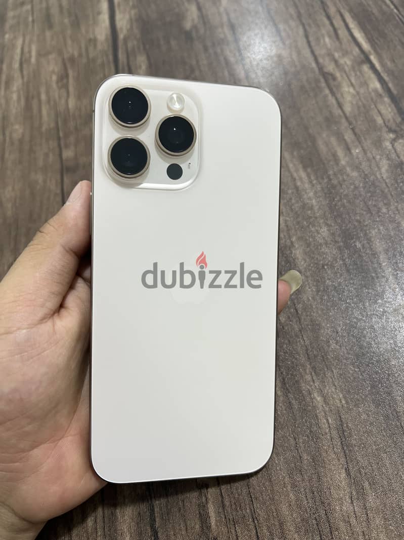 Apple - iPhone 16 Pro Max 2