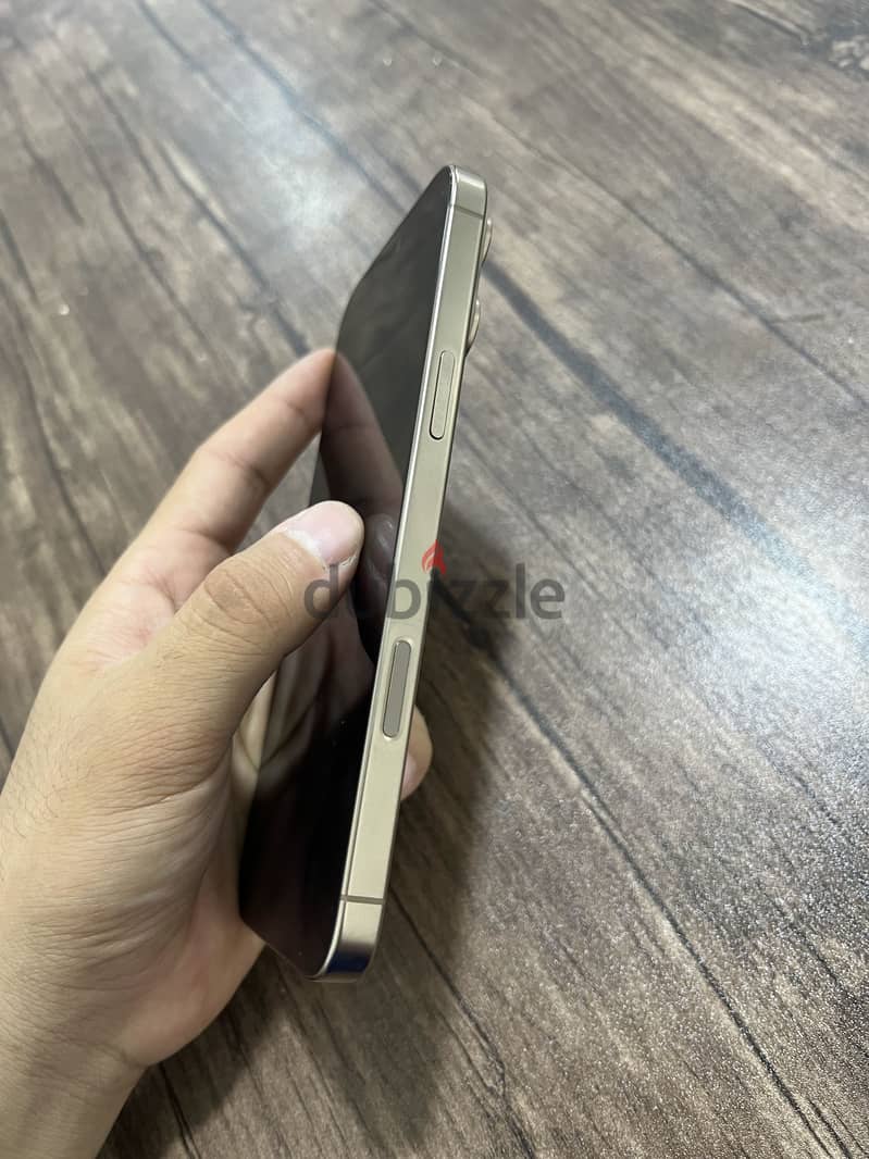 Apple - iPhone 16 Pro Max 6