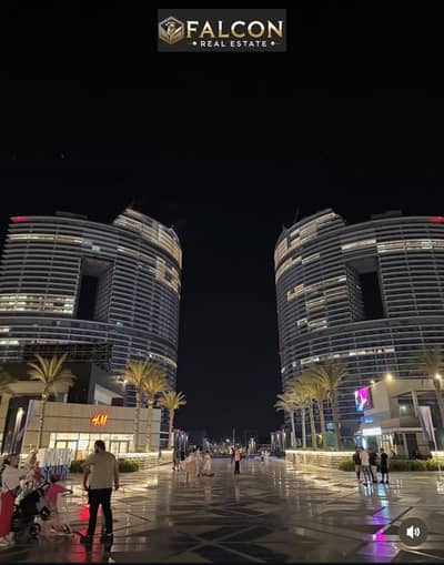 شاليه VIP في ابراج العلمين بالطابق 19 OPEN VIEW علي البحر و العلمين بالكامل بتشطيب فندقي و CENTRAL ACS