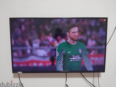 شاشة توشيبا بحاله جيده