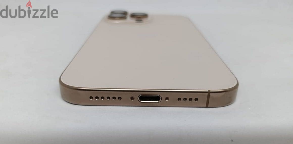 Apple - iPhone 16 Pro Max 3
