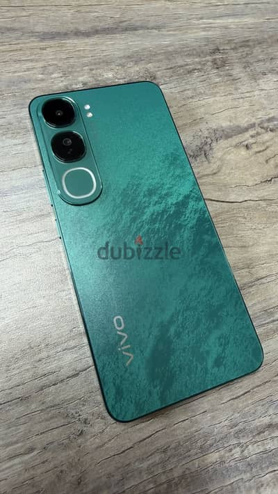 Vivo V40 Lite