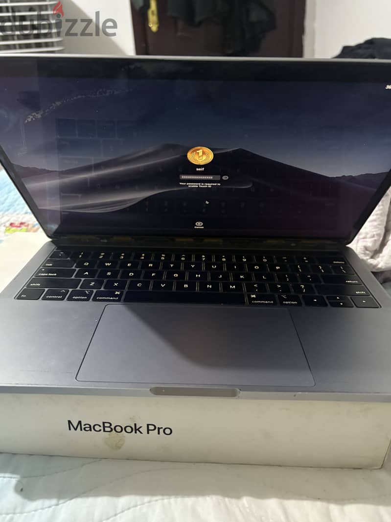 MacBook pro 2019 13.3 inch 1
