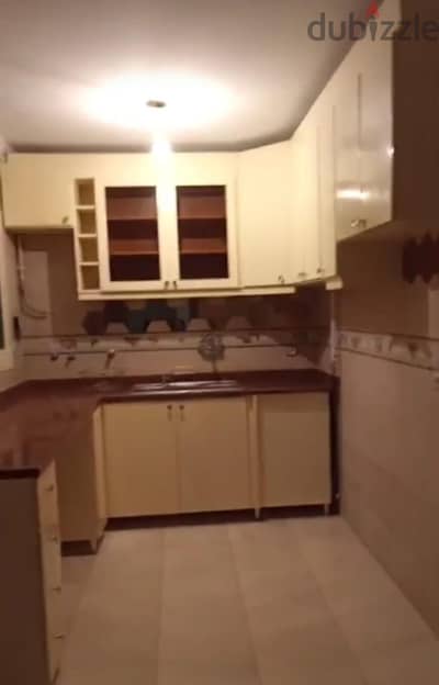 دواليب مطبخ خشب ١٠٠٠٠