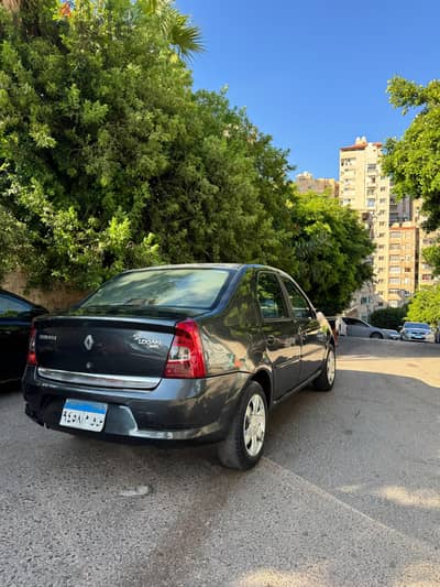 Renault Logan MCV 2011