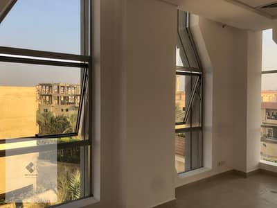 Clinic for sale in Al-Shorouk City inside The Edge Compound with an area of 46 m², fully finished, open view, prime location, ready for medical use, close to all amenities