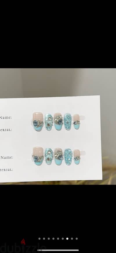 nails
