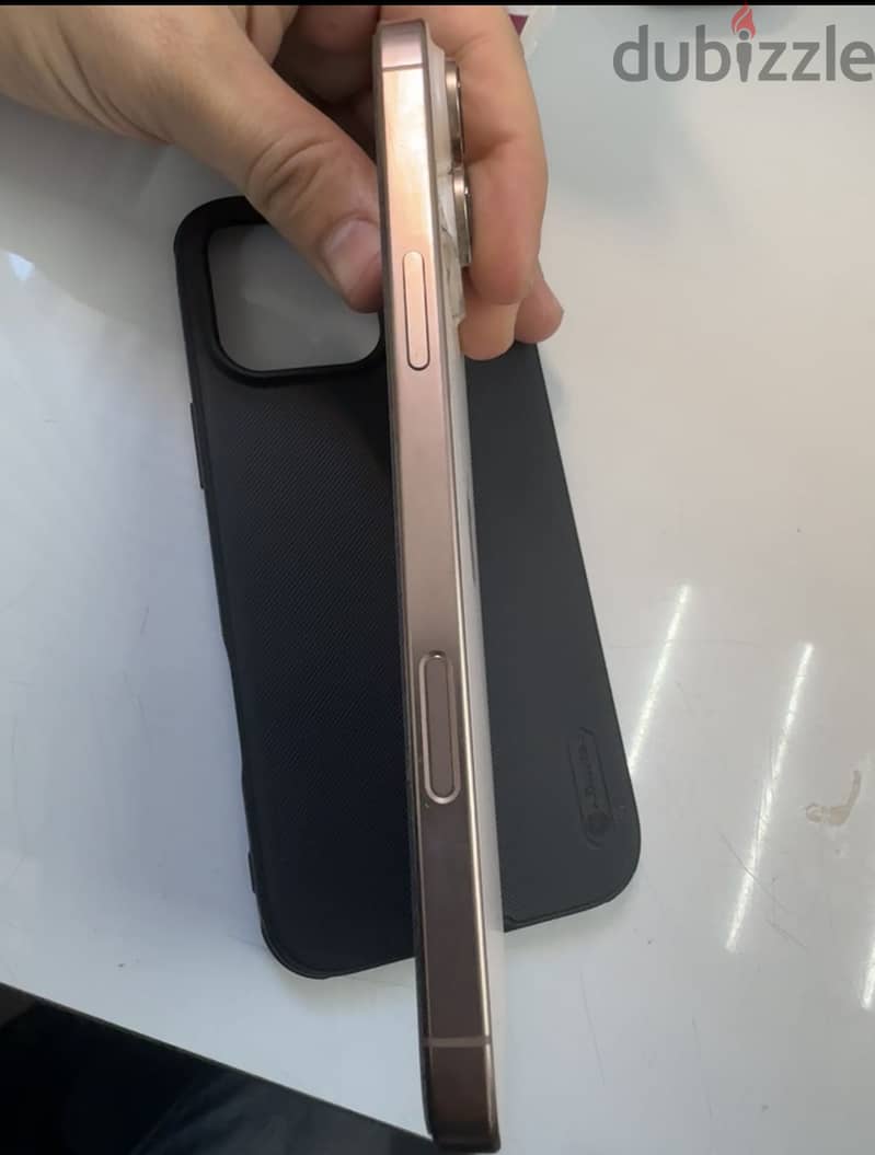 Apple - iPhone 16 Pro Max 2