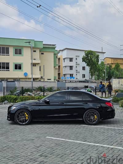 Mercedes-Benz C63 2021