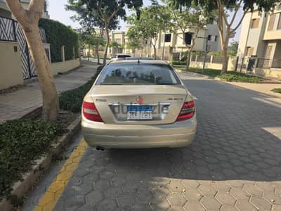 Mercedes-Benz C180 2012