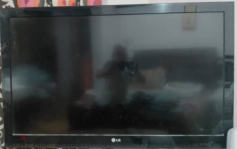 شاشة LG  43 بوصة - LG 43 inch TV