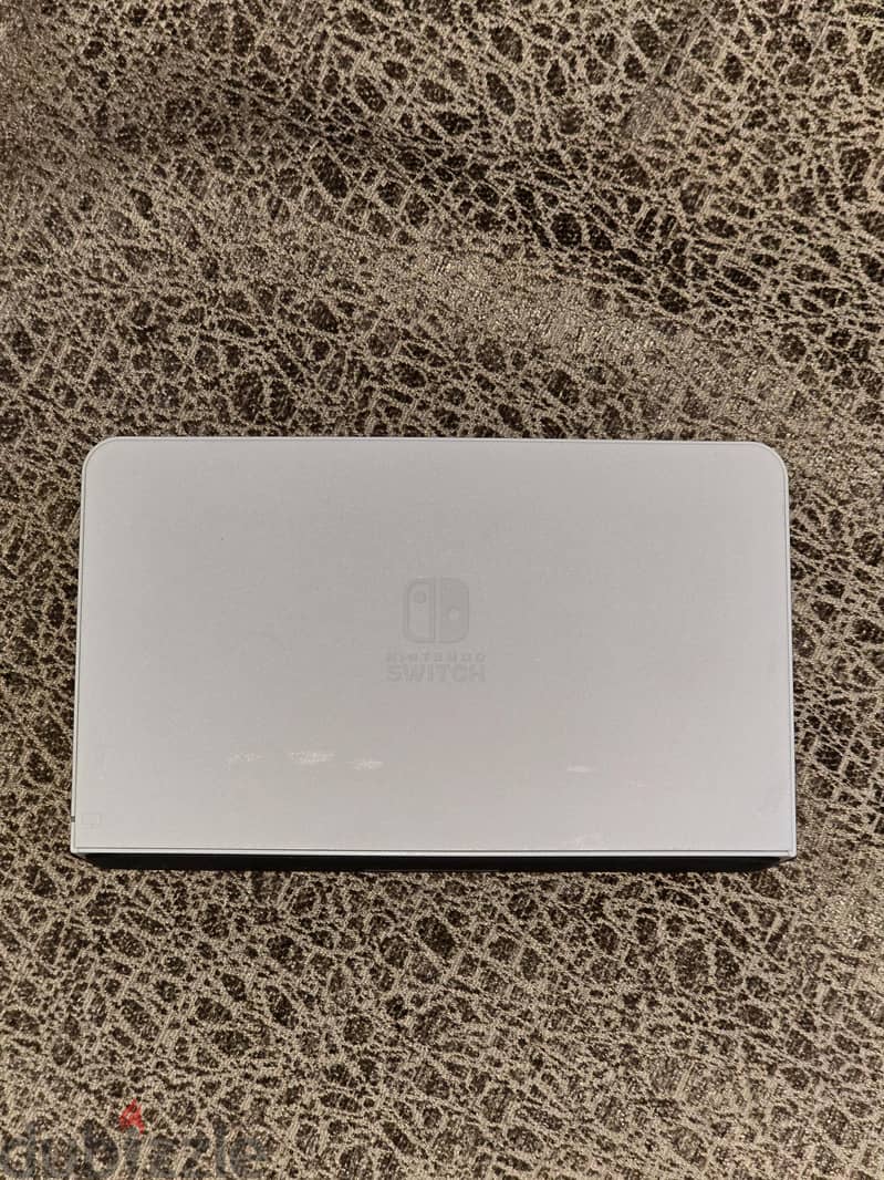 Nintendo switch oled dock 1