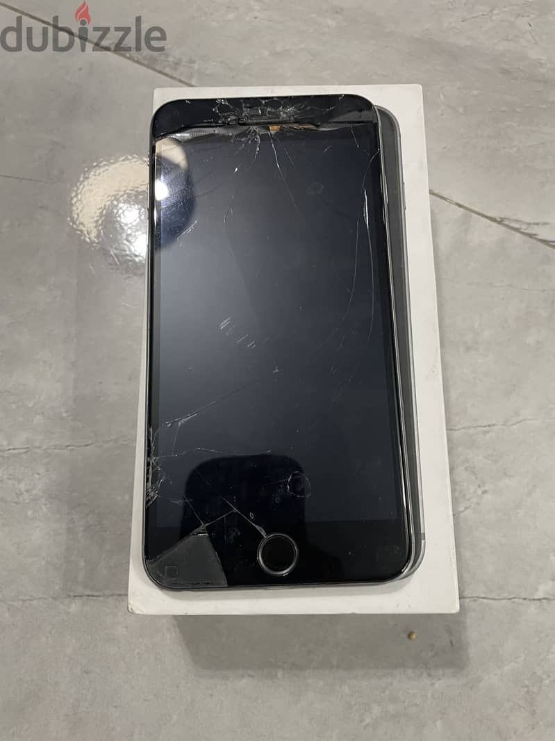 Apple - iPhone 8 5