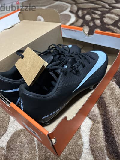 Nike zoom mercurial vapor 16
