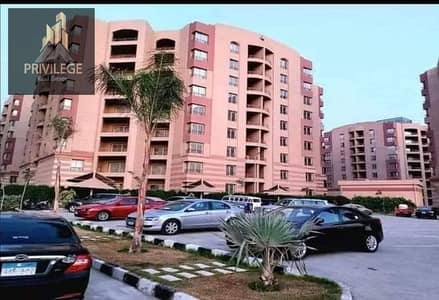 For rent: 210 sqm apartment in Hayat Degla Compound, Maadi, Super Lux