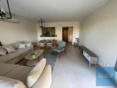 Chalet for Sale in Marassi Catania Floor: First Floor Bedrooms: 4 Bathrooms: 3 View: Direct Pool View
