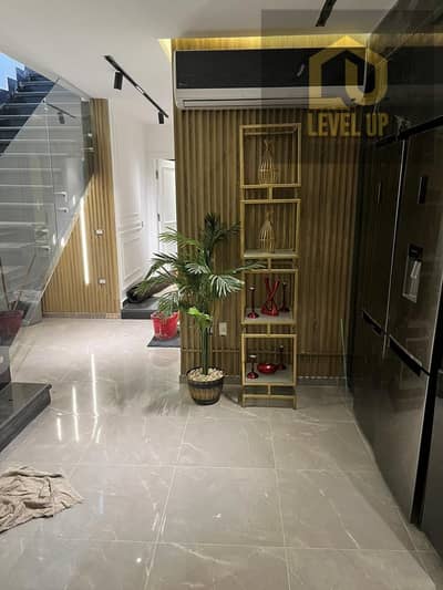 Premium Fully Finished Penthouse for Sale in Mountain View Hyde Park Fifth Settlement Overlooking the Crystal Lake and Landscaped Gardens