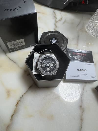 ساعه G-shock للبيع