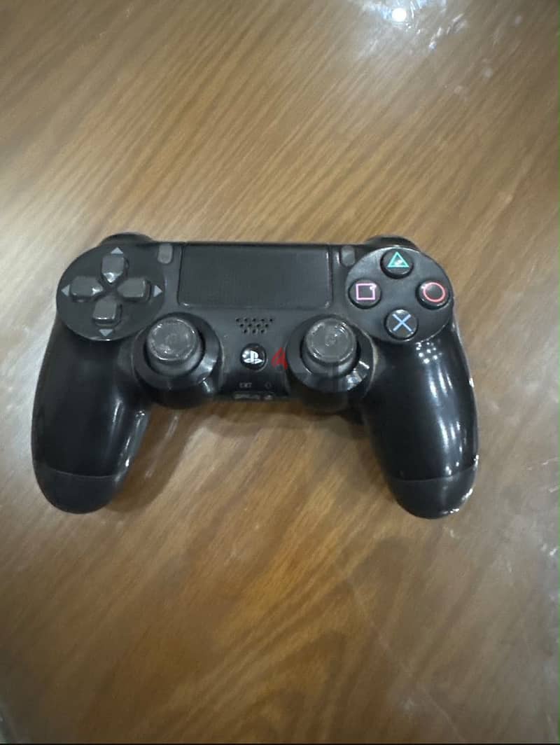 PS4 pro 4