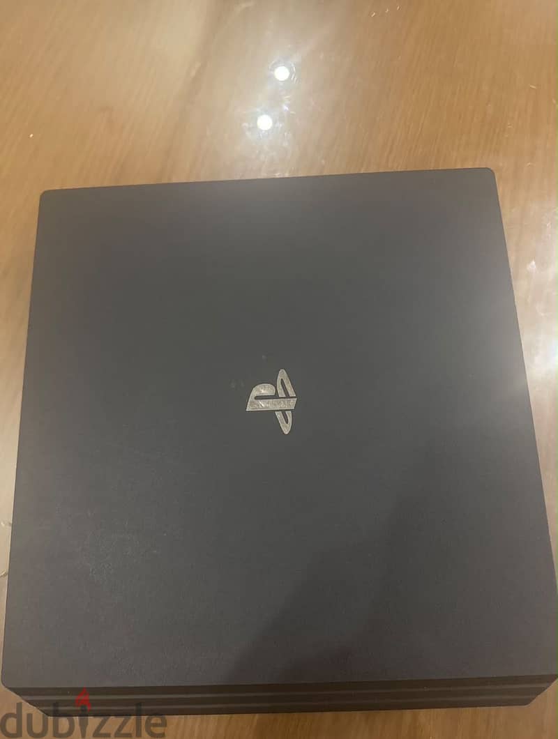 PS4 pro 7