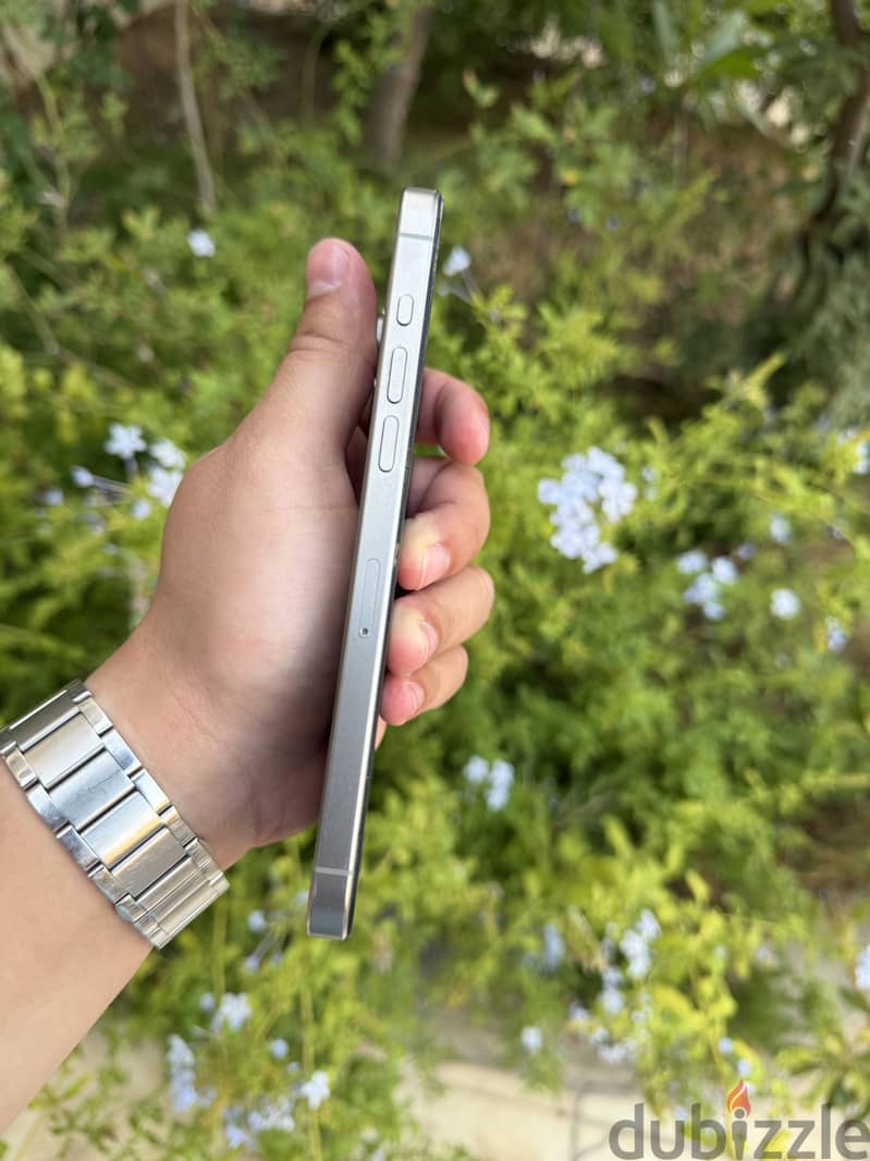 Apple - iPhone 15 Pro Max 2