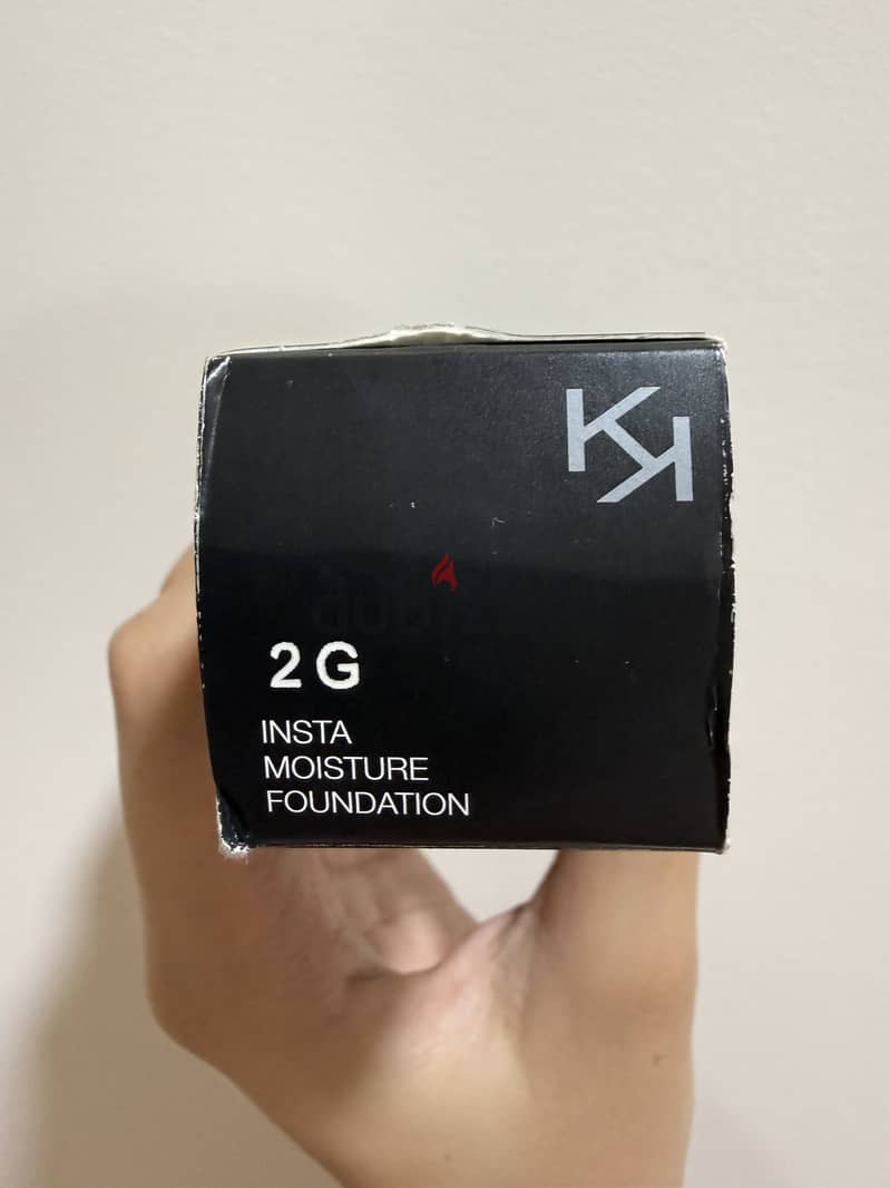 INSTA MOISTURE foundation    shade 2G 4