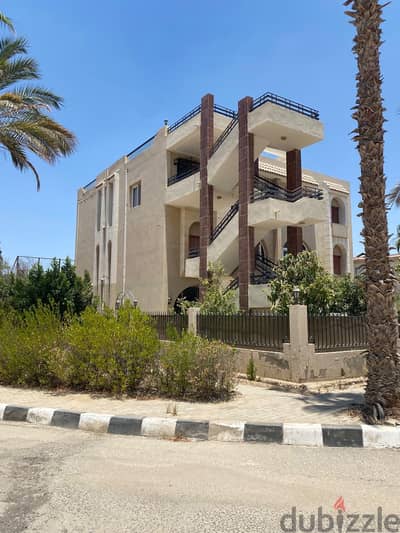فيلا بالعاشر من رمضان _ حي الياسمين