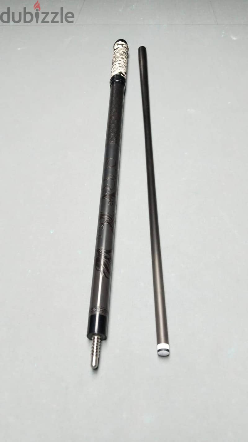 Dragon carbon cue ( ORIGINAL) 2