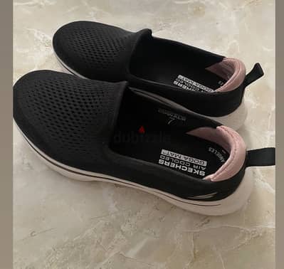 كوتشى Skechers go walk
